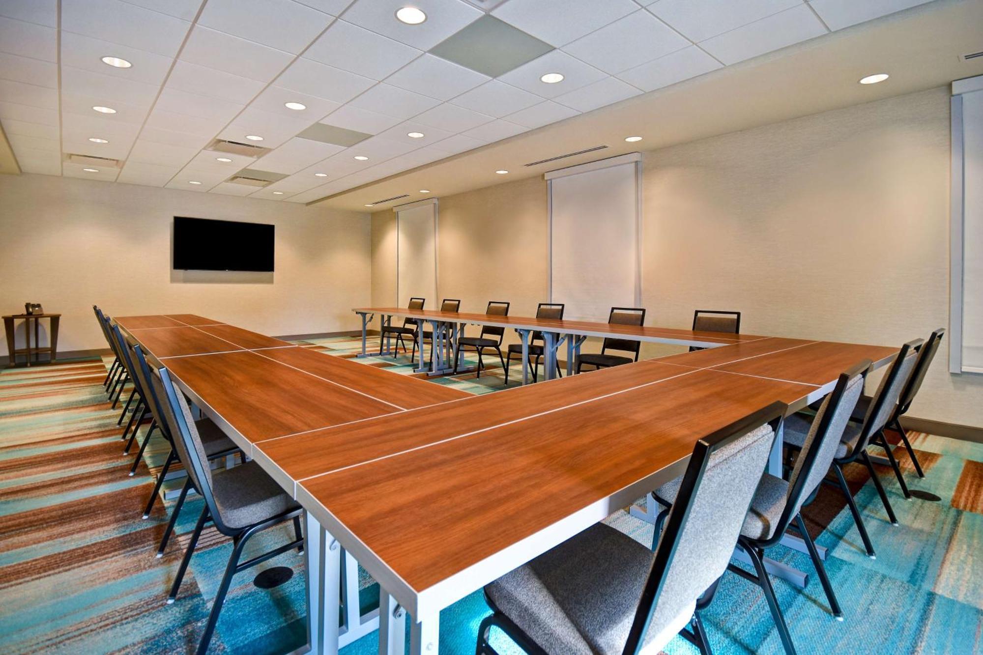 Home2 Suites By Hilton Bowling Green, Oh Buitenkant foto